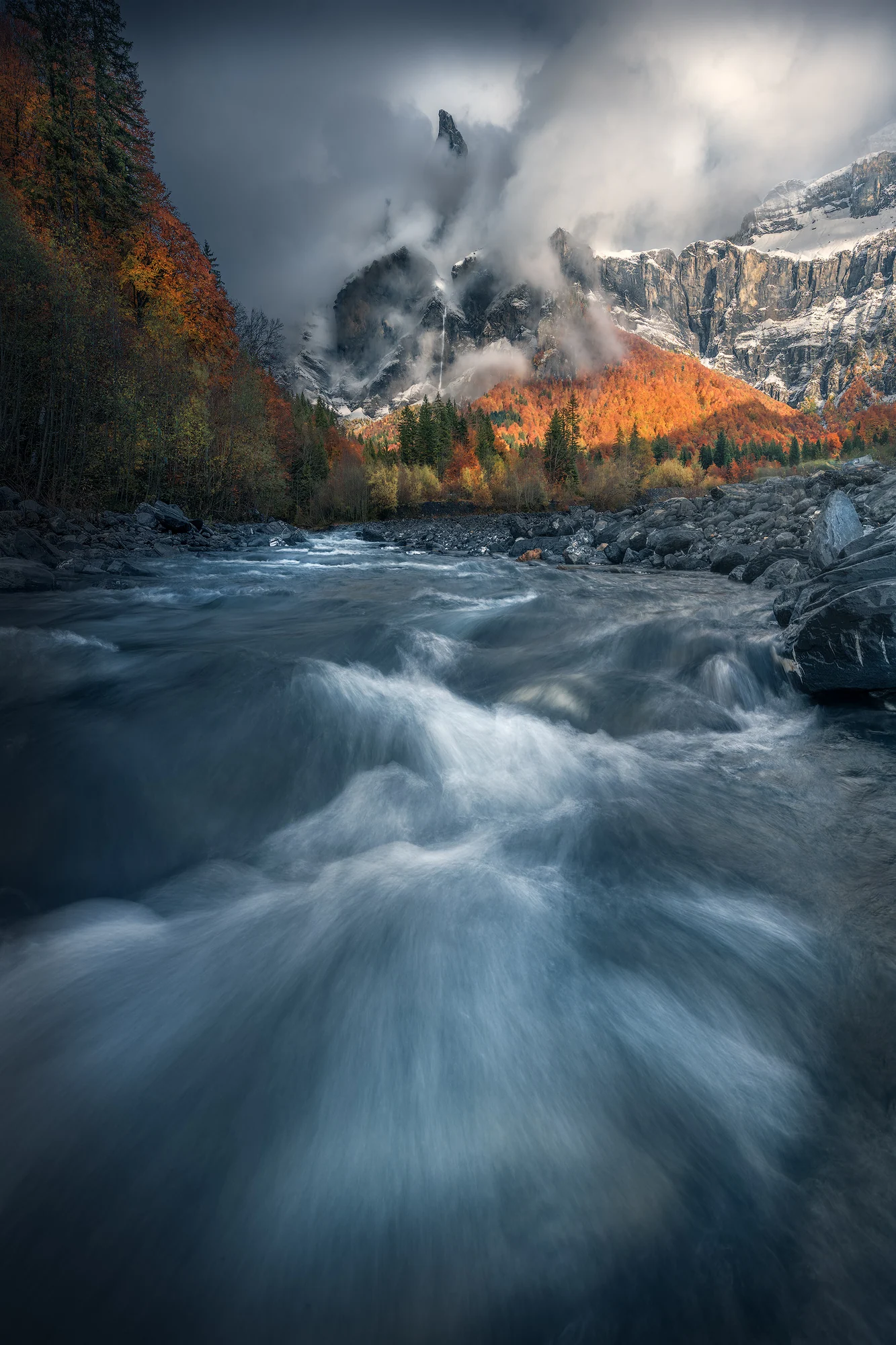 AUTUMN AWAKENS par Kassem pour SEREIN