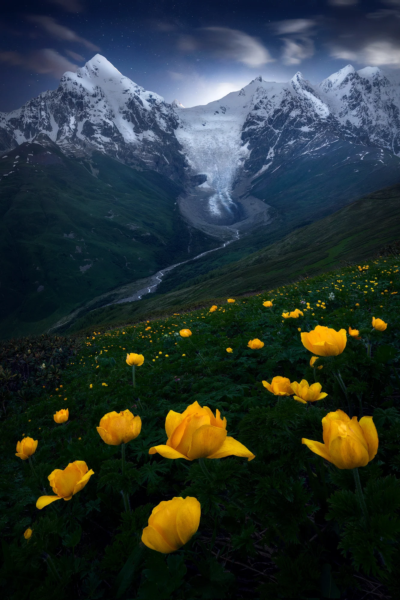 INTO THE CAUCASUS par Kassem pour SEREIN